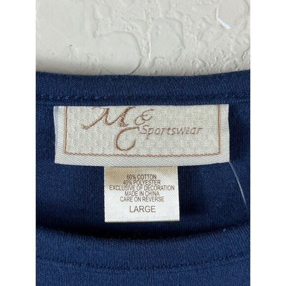 M&C Sportswear Sandy Claws is Coming Christmas Long Sleeve Tee Shirt Large Navy - Picture 4 of 6